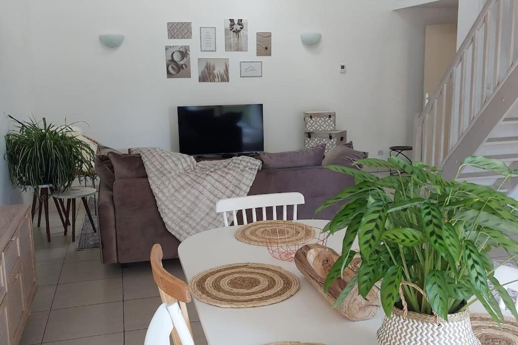 Chaleureux Le Petit Mauze Holiday home